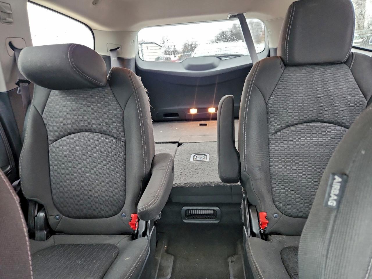 2015 Chevrolet Traverse Lt VIN: 1GNKRGKD2FJ236313 Lot: 92792285