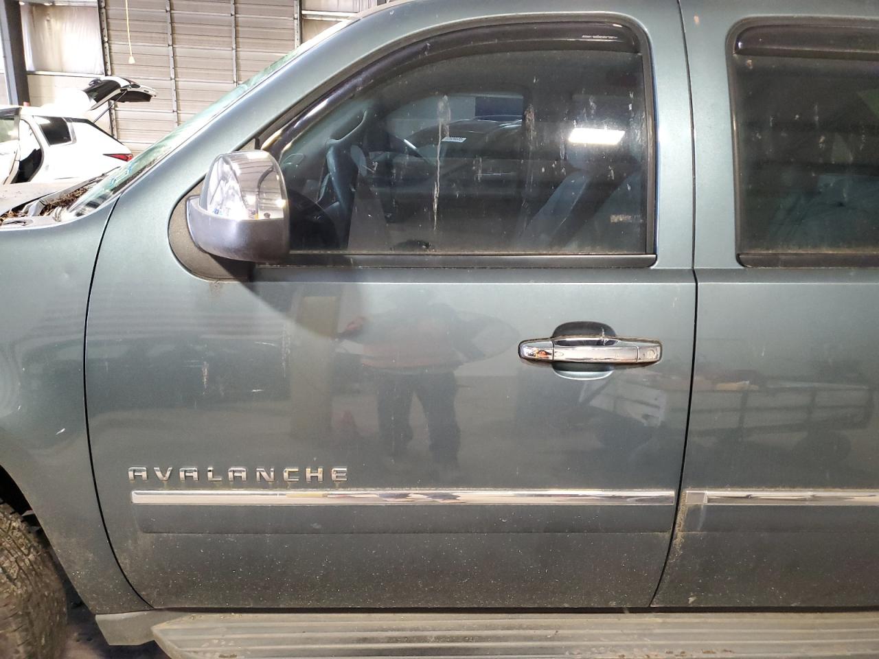 2011 Chevrolet Avalanche Ltz VIN: 3GNTKGE33BG126202 Lot: 92298925