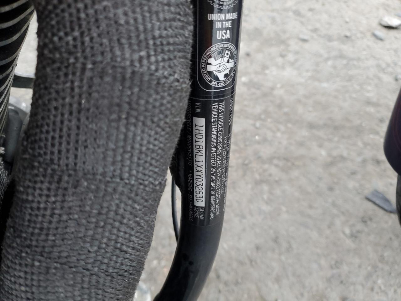 1999 Harley-Davidson Fxst Custom VIN: 1HD1BKL1XXY032530 Lot: 90909465