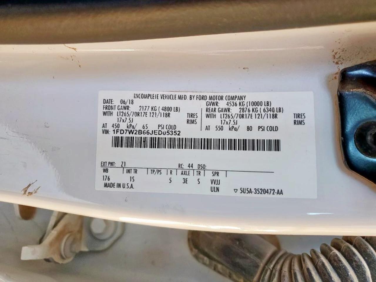 2018 Ford F250 Utility / Service Truck VIN: 1FD7W2B66JED05352 Lot: 91474845