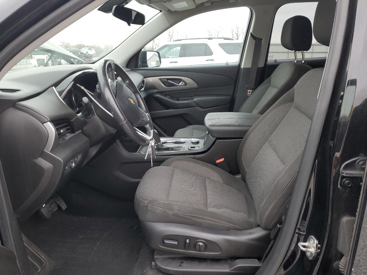 2018 Chevrolet Traverse Lt VIN: 1GNERGKWXJJ217158 Lot: 93608535