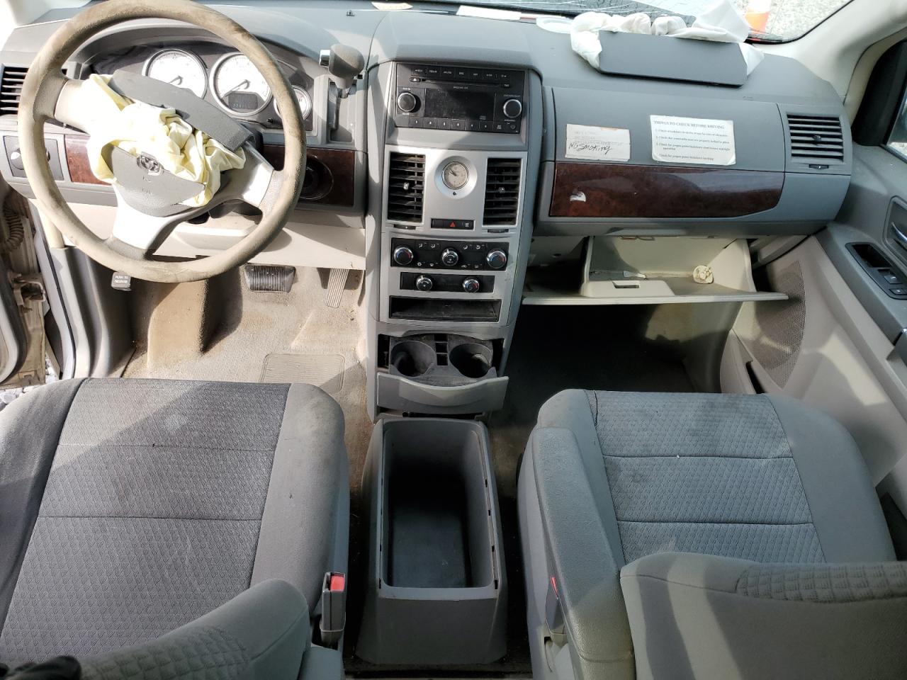 2010 Chrysler Town & Country VIN: 2A4RR4DE1AR214877 Lot: 92342435