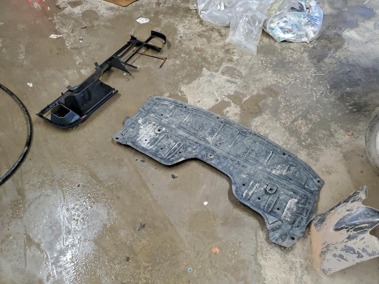 1995 Chevrolet Gmt-400 K1500 VIN: 2GCEK19KXS1118509 Lot: 93895355