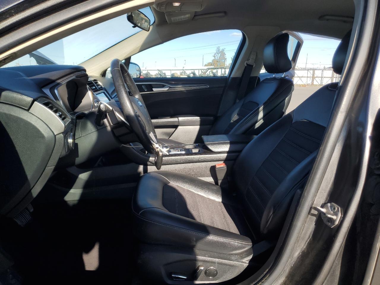 2017 Ford Fusion Se VIN: 3FA6P0H91HR159118 Lot: 92740945