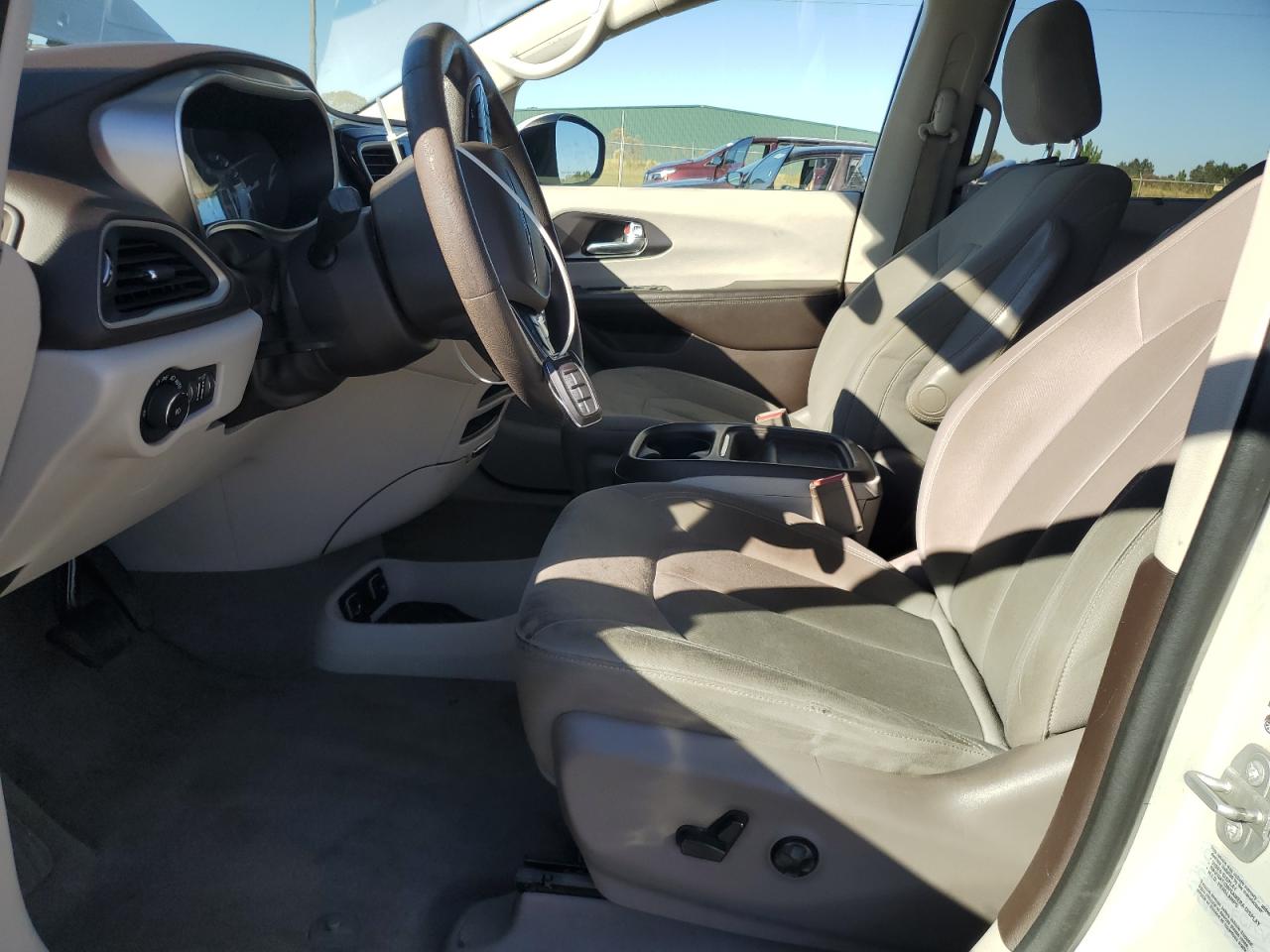 2017 Chrysler Pacifica Touring L VIN: 2C4RC1BG4HR753286 Lot: 91187345