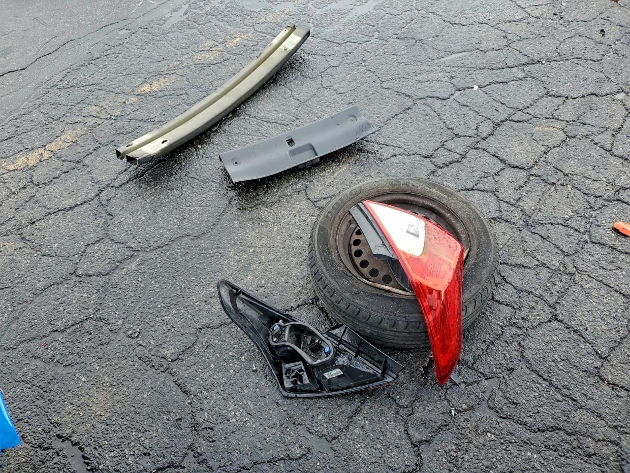 2018 Nissan Versa S VIN: 3N1CN7AP4JL883708 Lot: 93384195