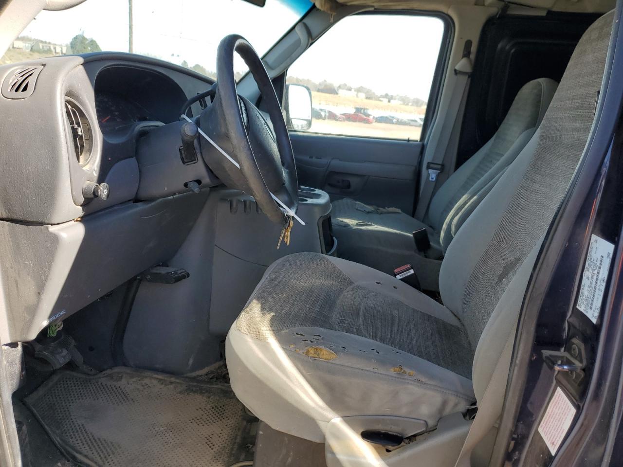 2004 Ford Econoline E250 Van VIN: 1FTNE24LX4HB37333 Lot: 93448985