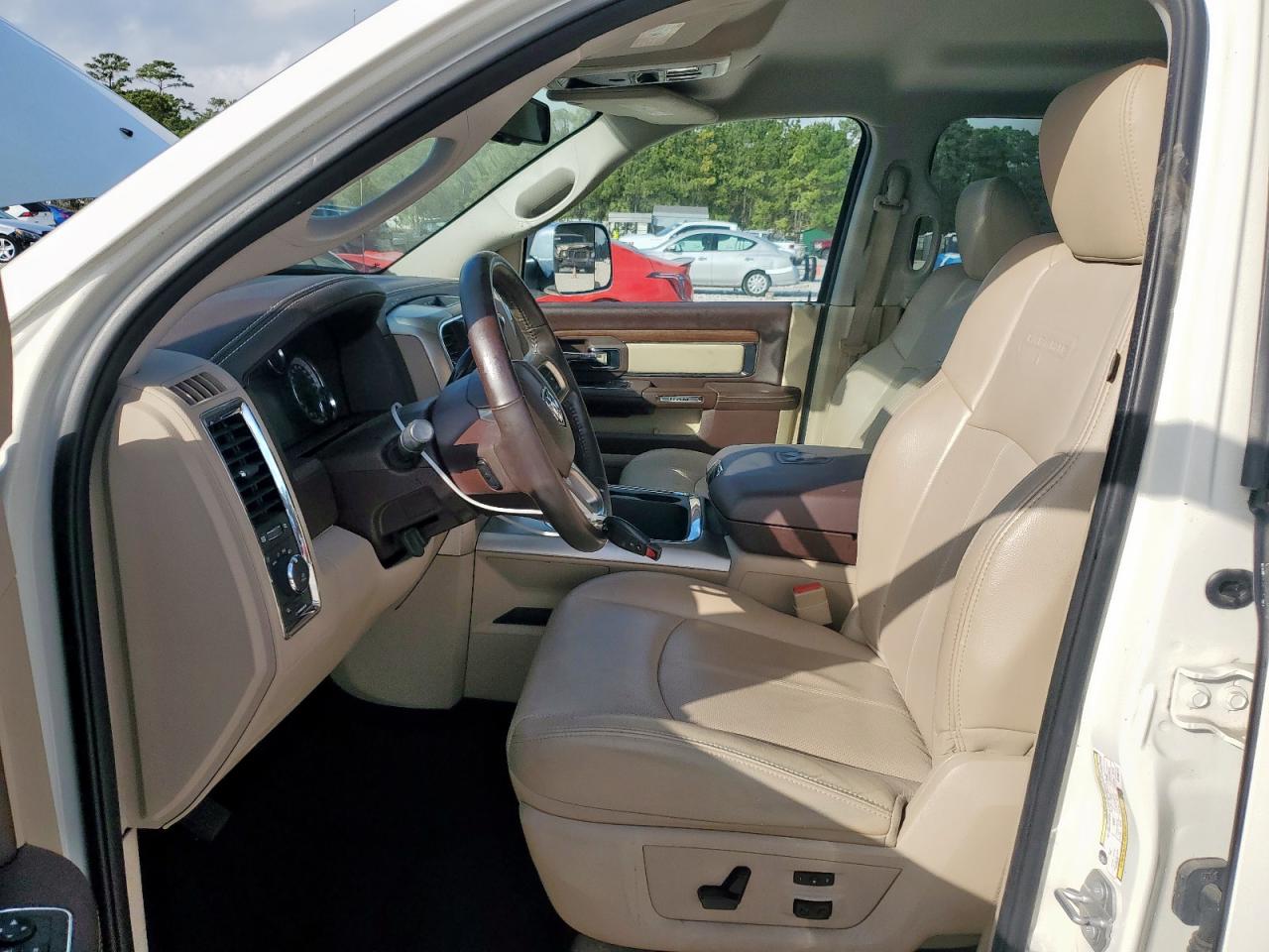 2018 Ram 2500 Laramie VIN: 3C6UR4NL6JG189114 Lot: 93089005