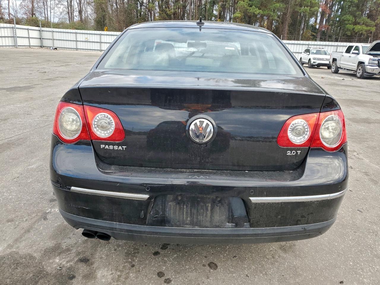 2008 Volkswagen Passat Lux VIN: WVWEK73CX8E145432 Lot: 94223585