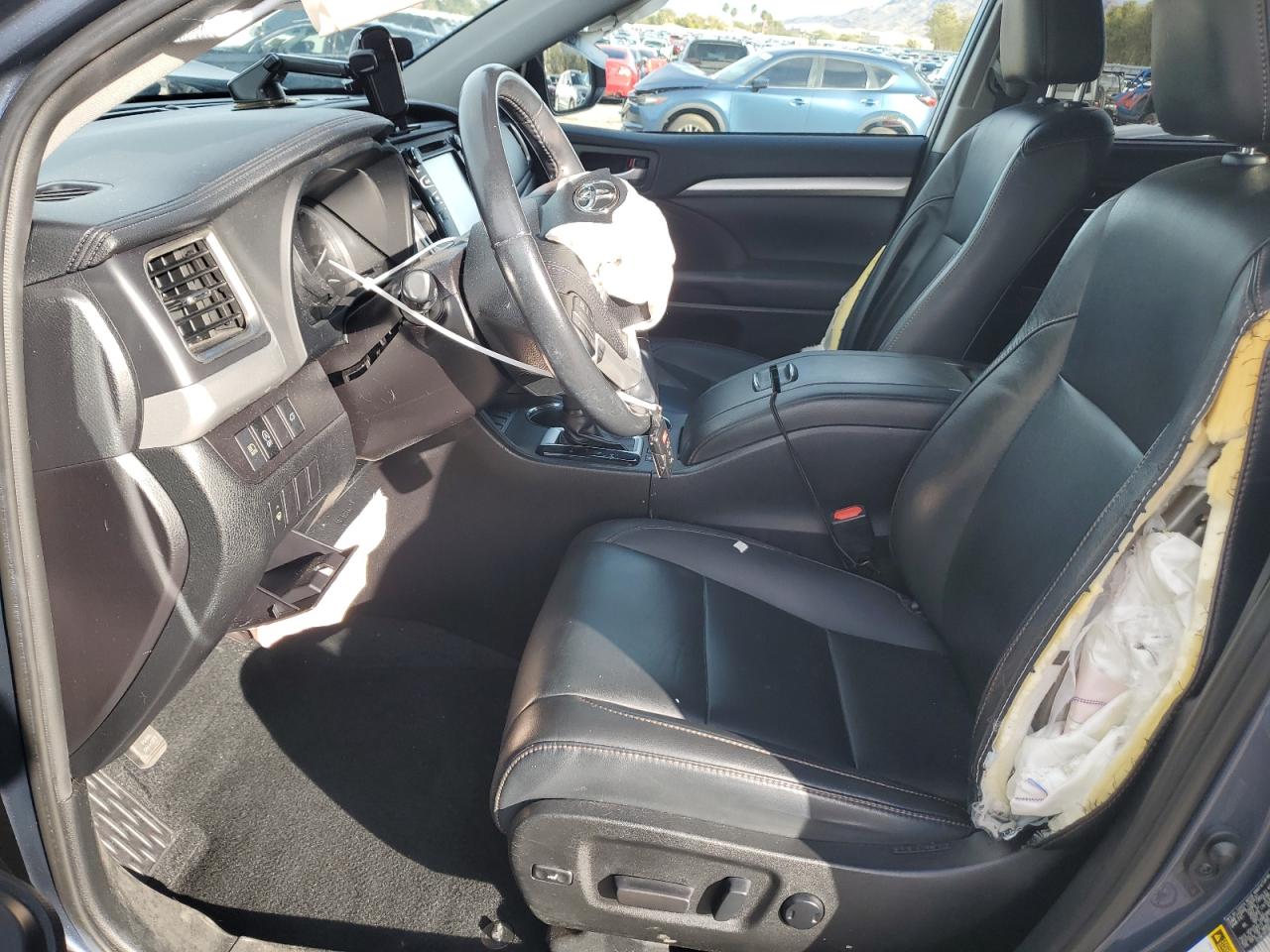 2019 Toyota Highlander Se VIN: 5TDKZRFH8KS312017 Lot: 93255685