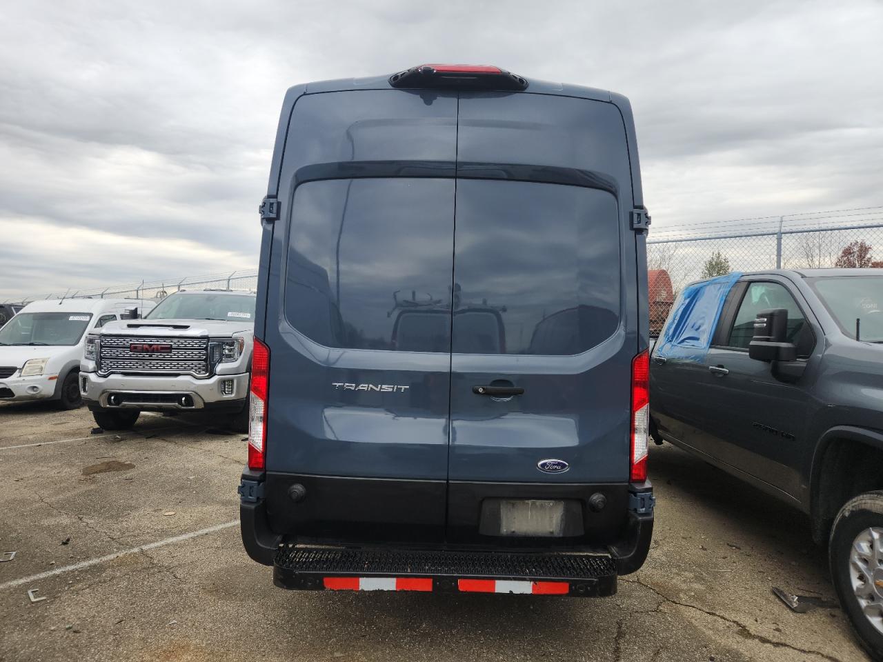 2020 Ford Transit 250 Delivery Van VIN: 1FTBR3X85LKB28304 Lot: 90796255