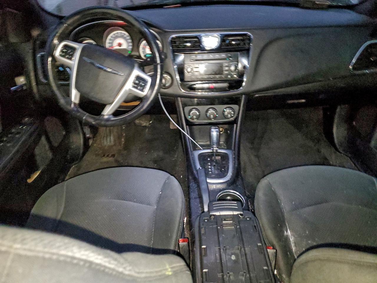 2011 Chrysler 200 Touring VIN: 1C3BC1FG1BN553082 Lot: 94268745