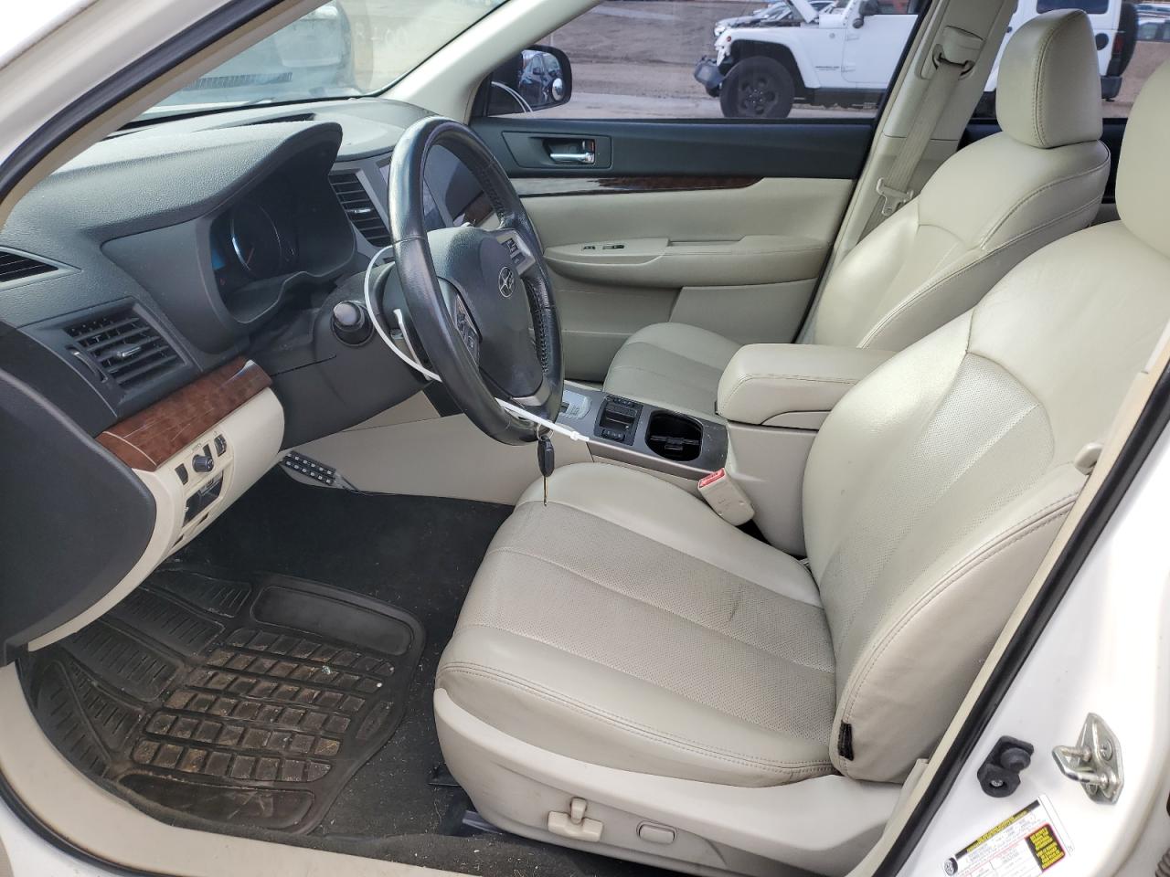 2013 Subaru Legacy 2.5I Limited VIN: 4S3BMBJ69D3025883 Lot: 93570615