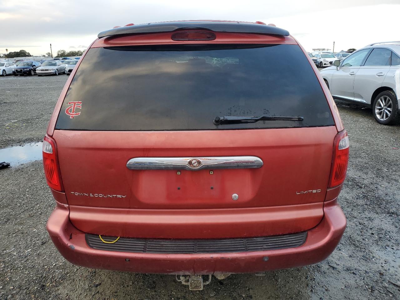 2004 Chrysler Town & Country Limited VIN: 2C8GP64L84R529353 Lot: 91650915