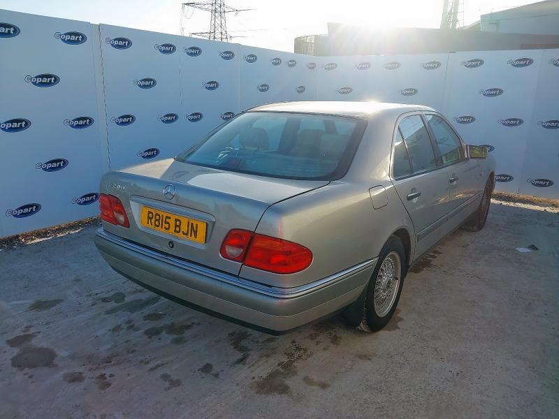 1998 MERCEDES-BENZ E CLASS E240 V6 ELEGANCE 4DR AUTO [5]