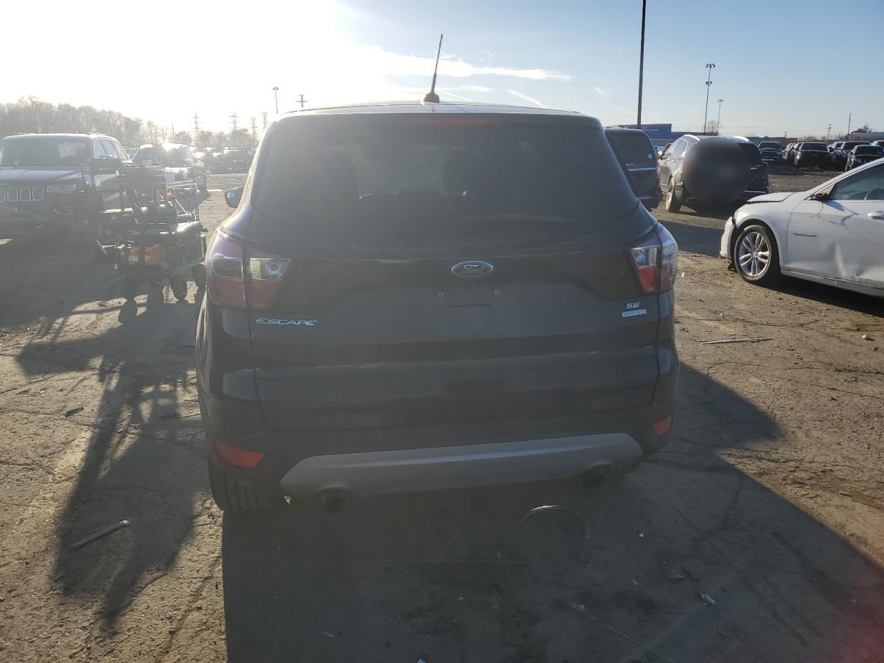 2017 Ford Escape Se VIN: 1FMCU0GD2HUE92816 Lot: 92921595