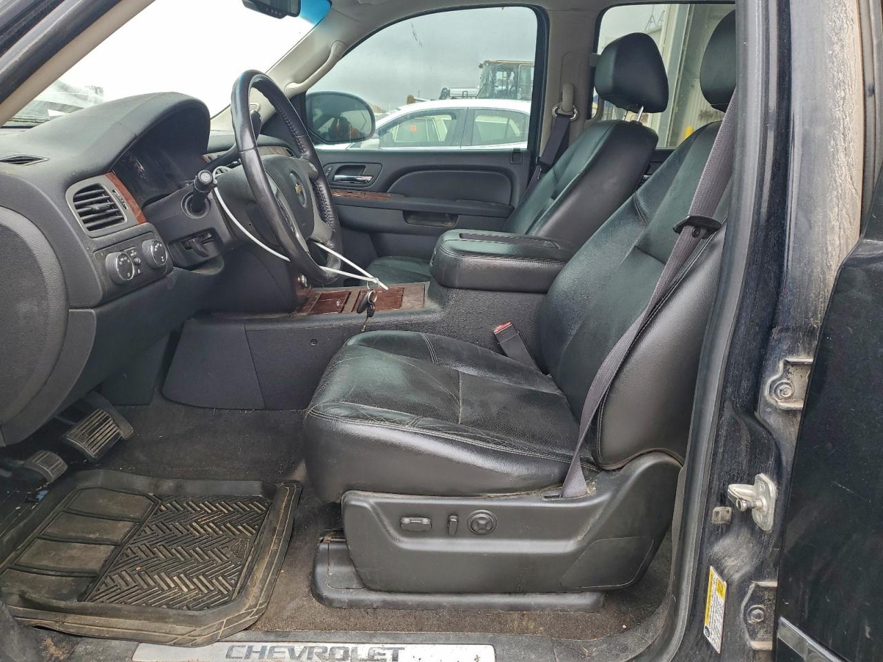 2011 Chevrolet Suburban K1500 Ltz VIN: 1GNSKKE38BR321470 Lot: 93453595