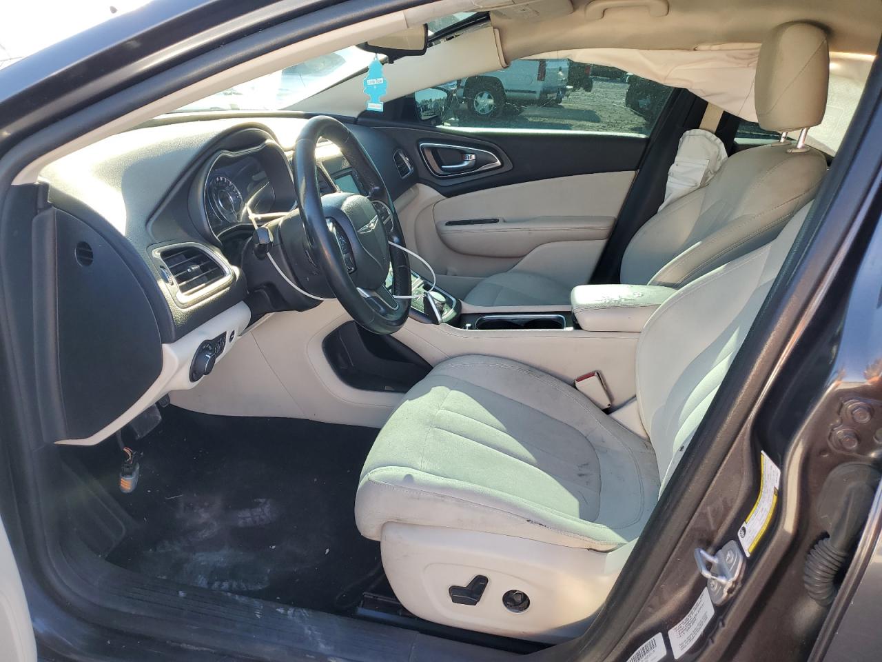 2016 Chrysler 200 Limited VIN: 1C3CCCAB8GN141647 Lot: 91585755