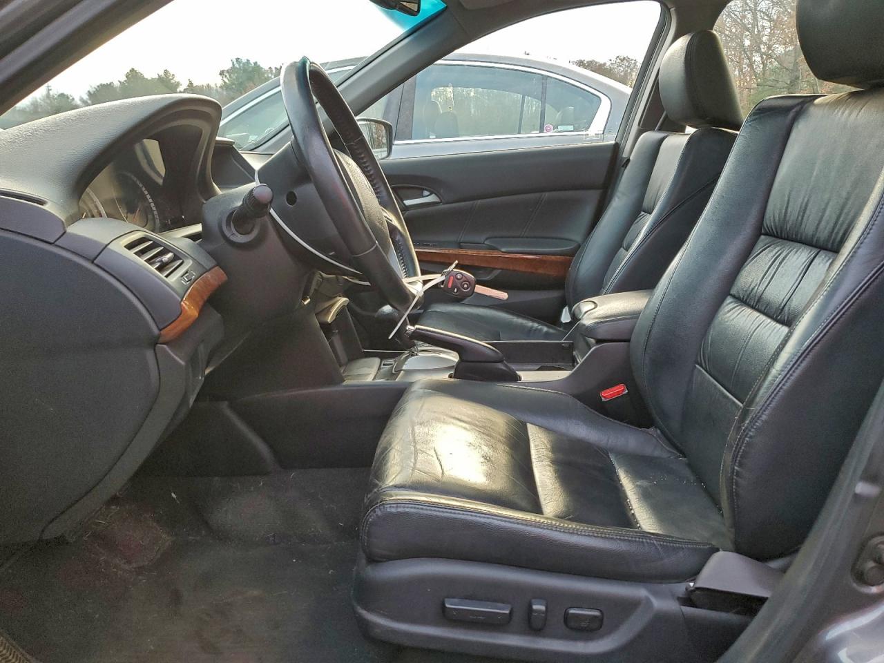 2011 Honda Accord Exl VIN: 1HGCP2F85BA053227 Lot: 93374695