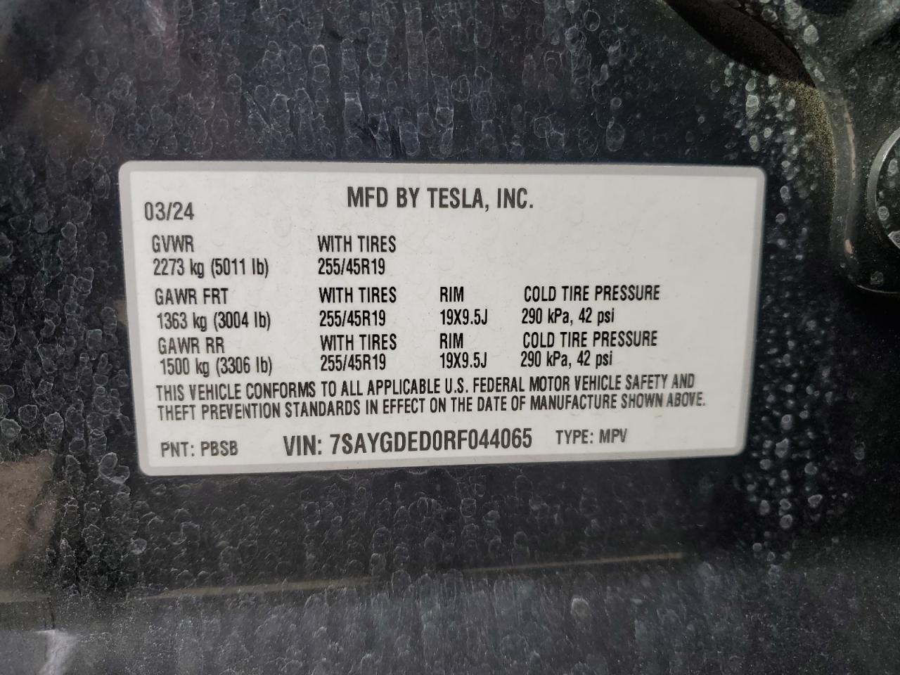 2024 Tesla Model Y VIN: 7SAYGDED0RF044065 Lot: 91313215