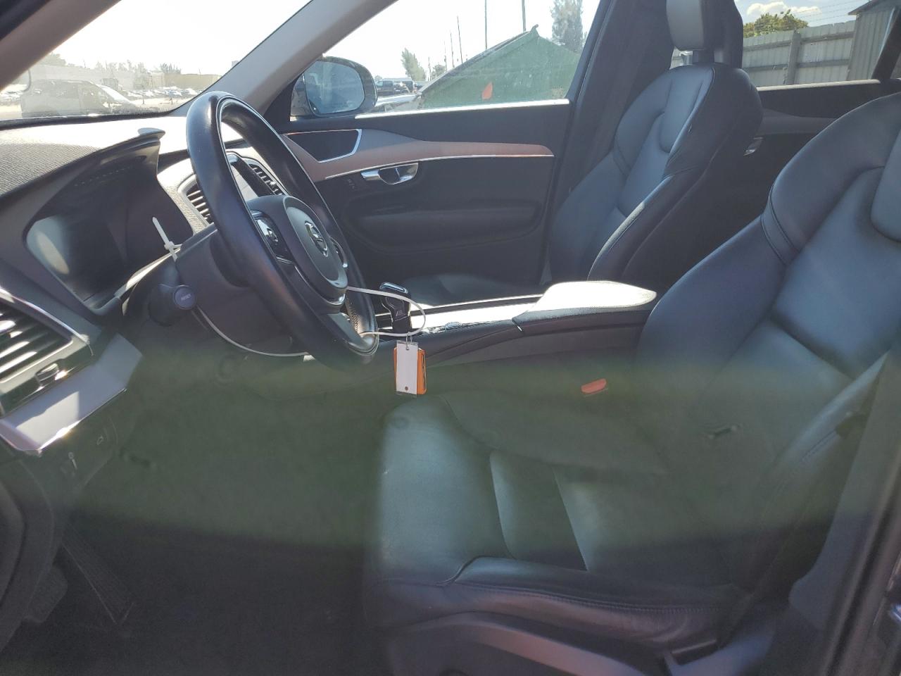 2021 Volvo Xc90 T5 Momentum VIN: YV4102CK5M1745269 Lot: 92569865