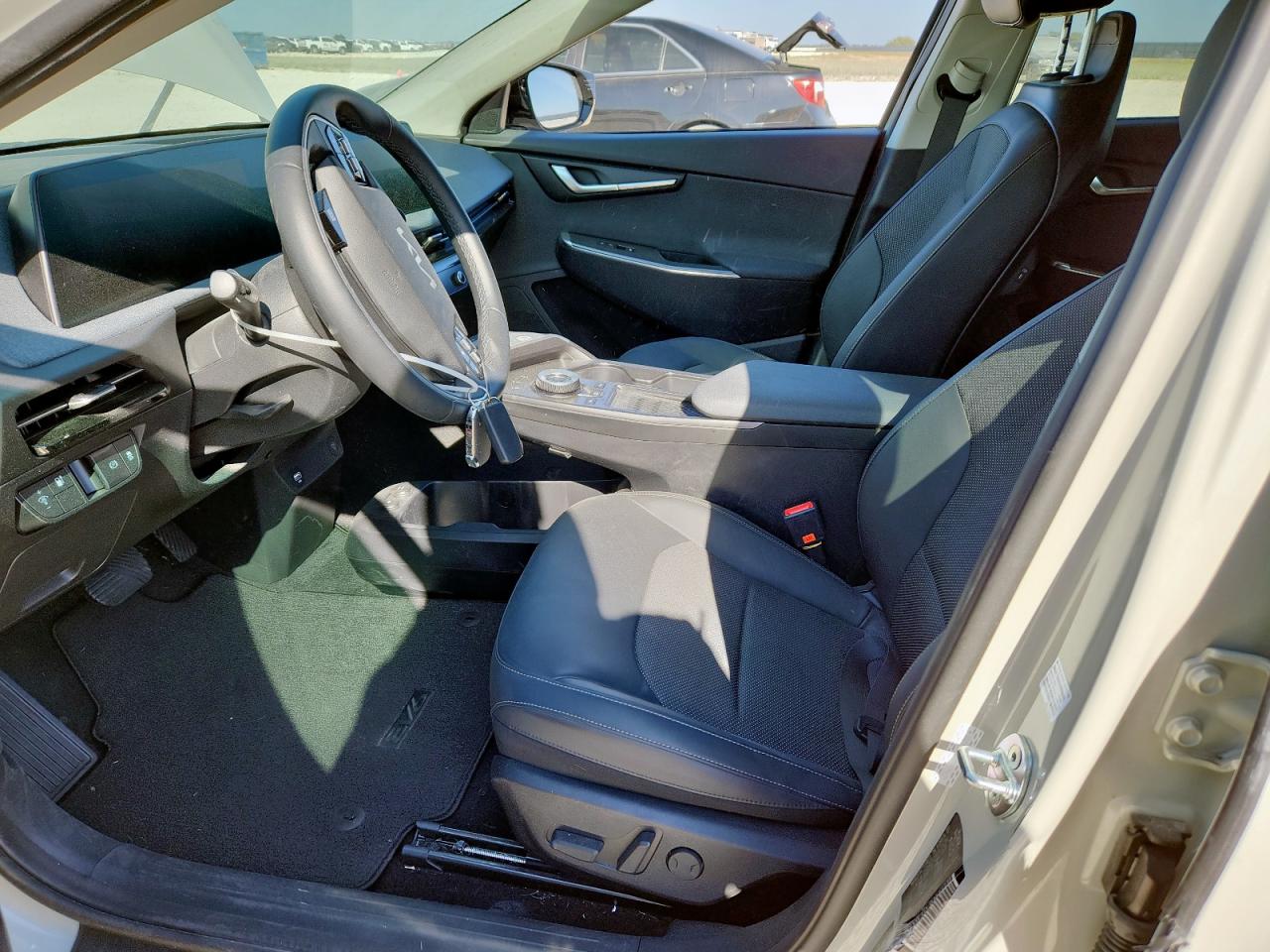 2024 Kia Ev6 Light VIN: KNDC34LA5R5175621 Lot: 92132305