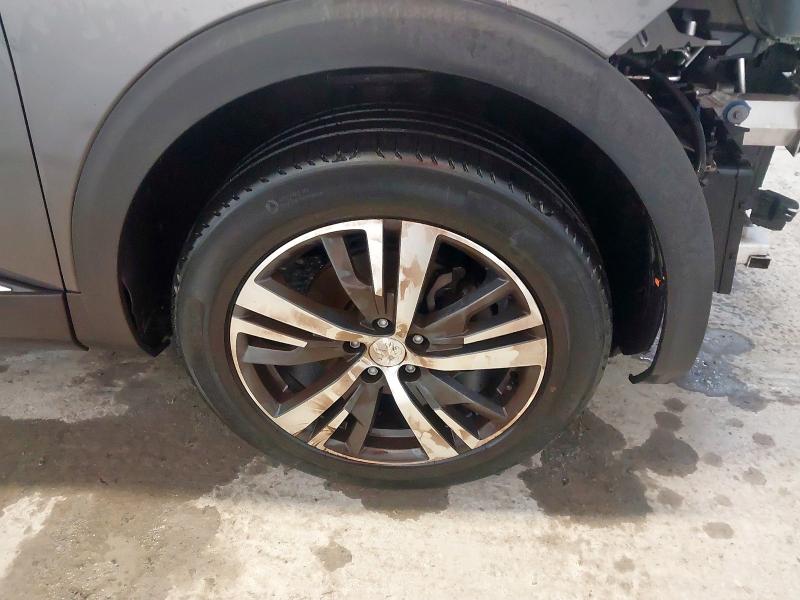 2022 PEUGEOT 5008 1.2 PURETECH ALLURE PREMIUM 5DR