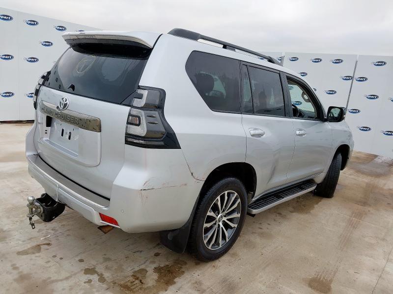 2022 TOYOTA LAND CRUISER 2.8 D-4D 204 INVINCIBLE 5DR AUTO 7 SEATS