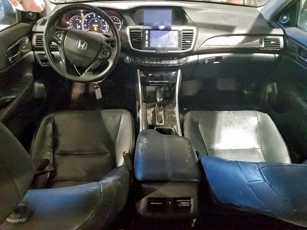 2016 Honda Accord Touring VIN: 1HGCR3F99GA015824 Lot: 94250155