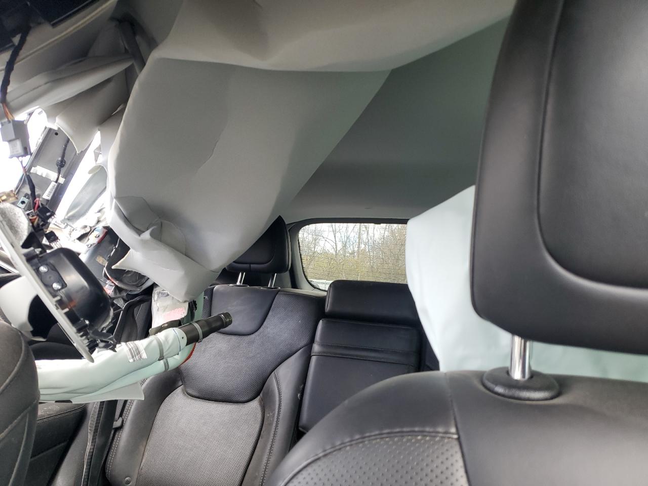 2019 Jeep Cherokee Limited VIN: 1C4PJMDX5KD379616 Lot: 91678175