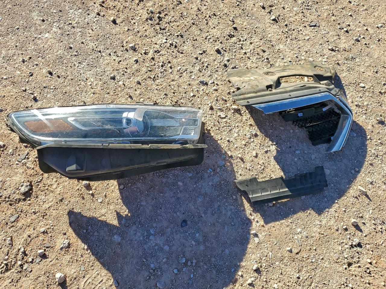 2017 Ford Taurus Limited VIN: 1FAHP2F81HG108384 Lot: 94530535