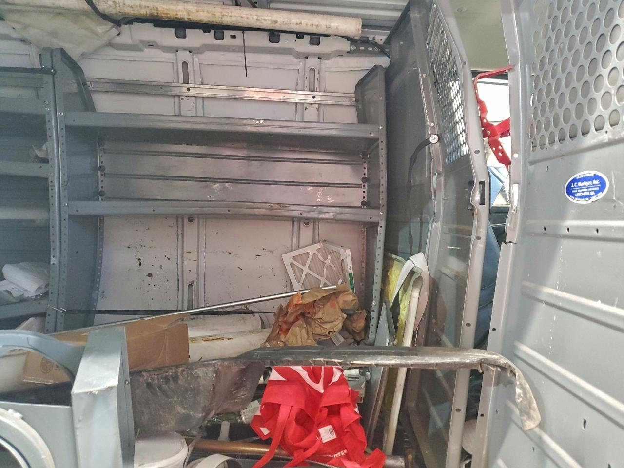 2015 Chevrolet Express G2500 VIN: 1GCWGFCF2F1198933 Lot: 92815755