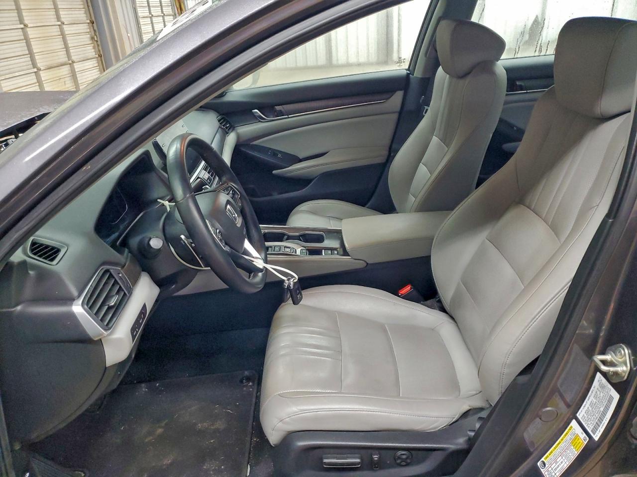 2019 Honda Accord Touring VIN: 1HGCV2F98KA028062 Lot: 94252425