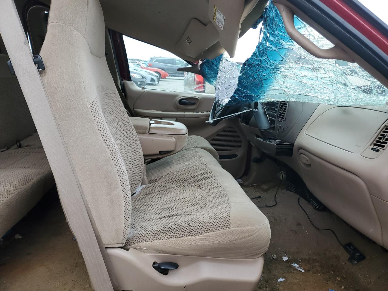 1999 Ford F150 VIN: 1FTRX17L1XNB96410 Lot: 92224395