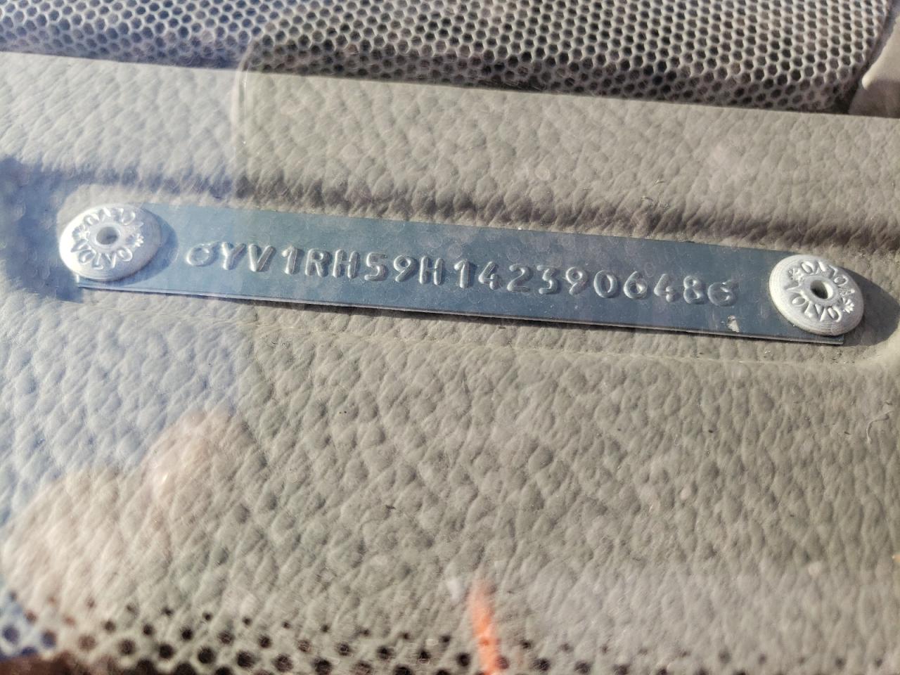 2004 Volvo S60 2.5T VIN: YV1RH59H142390648 Lot: 91839865