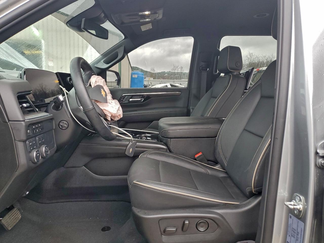 2025 Chevrolet Suburban K1500 Premier VIN: 1GNS6FRD5SR160249 Lot: 94306755