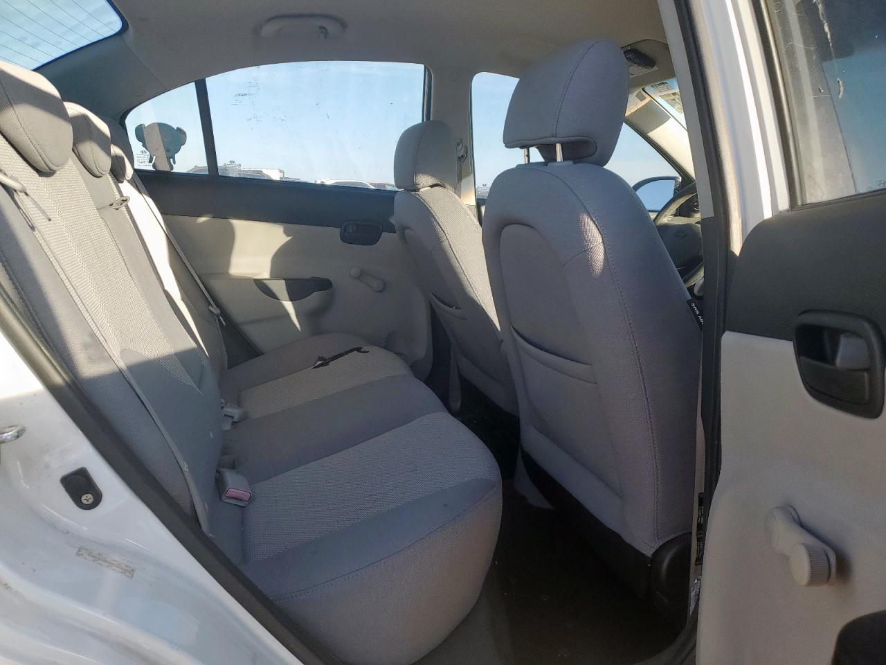 2008 Hyundai Accent Gls VIN: KMHCN46C98U260937 Lot: 92434065