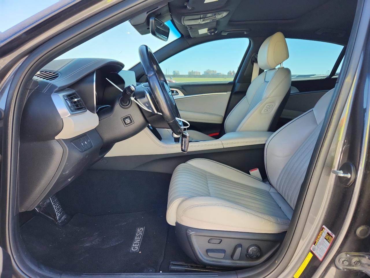 2022 Genesis G70 Base VIN: KMTG54TE6NU085037 Lot: 90705025