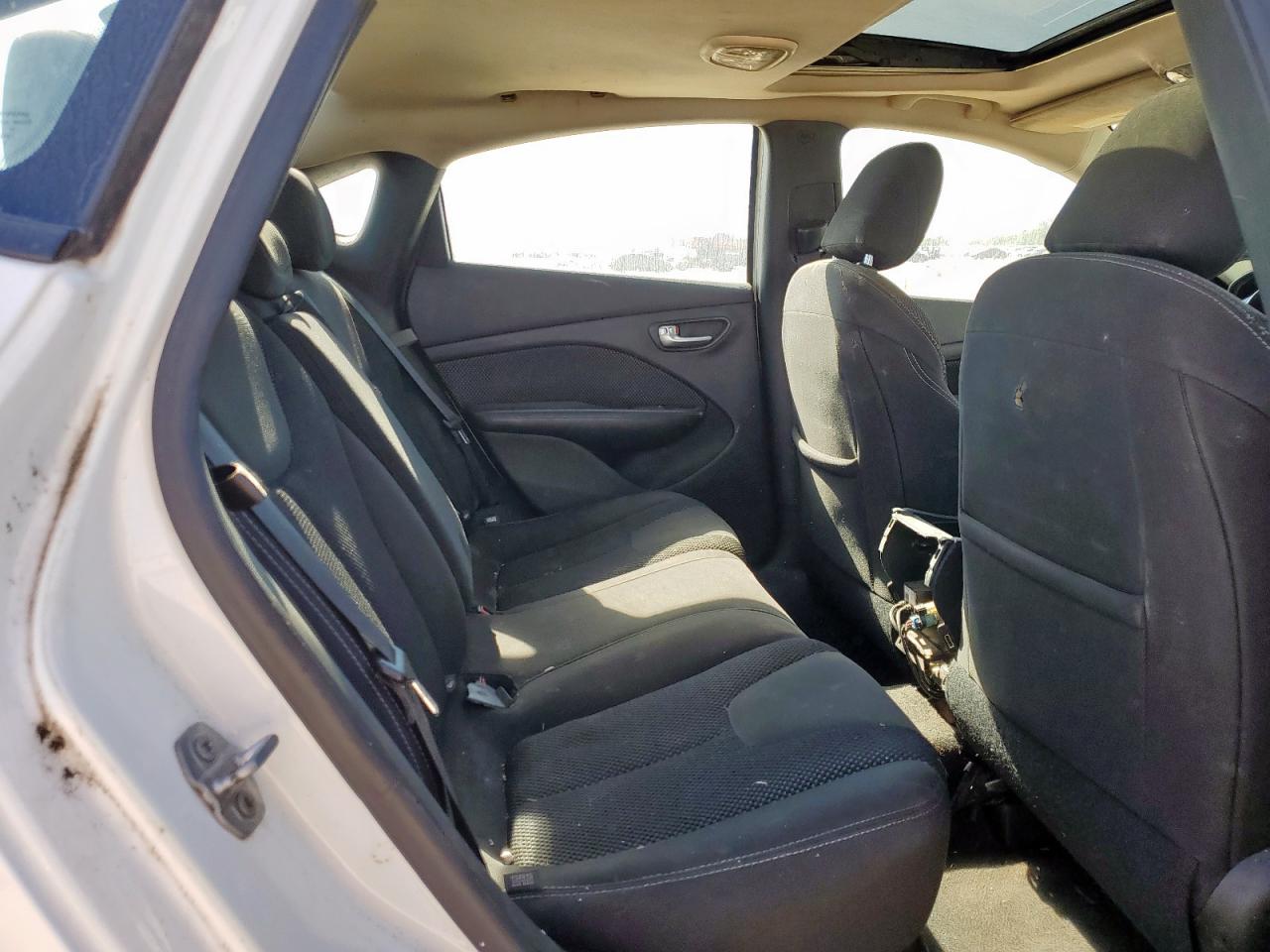 2015 Dodge Dart Sxt VIN: 1C3CDFBB7FD363923 Lot: 91318265