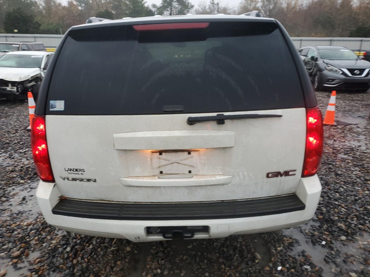 2008 GMC Yukon VIN: 1GKFC13C08R139425 Lot: 93467895