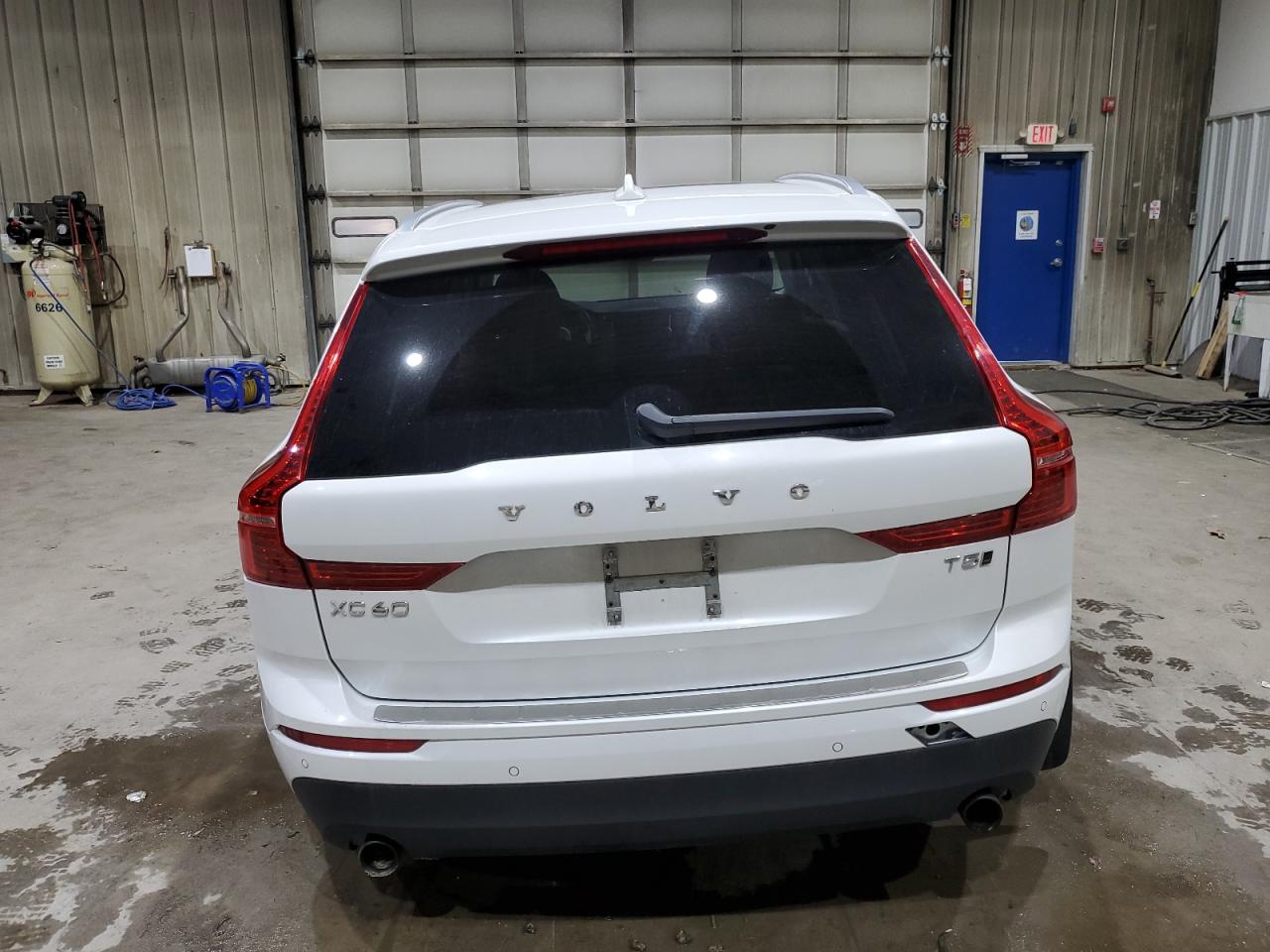 2021 Volvo Xc60 T5 Momentum VIN: YV4102RK2M1836300 Lot: 93134865