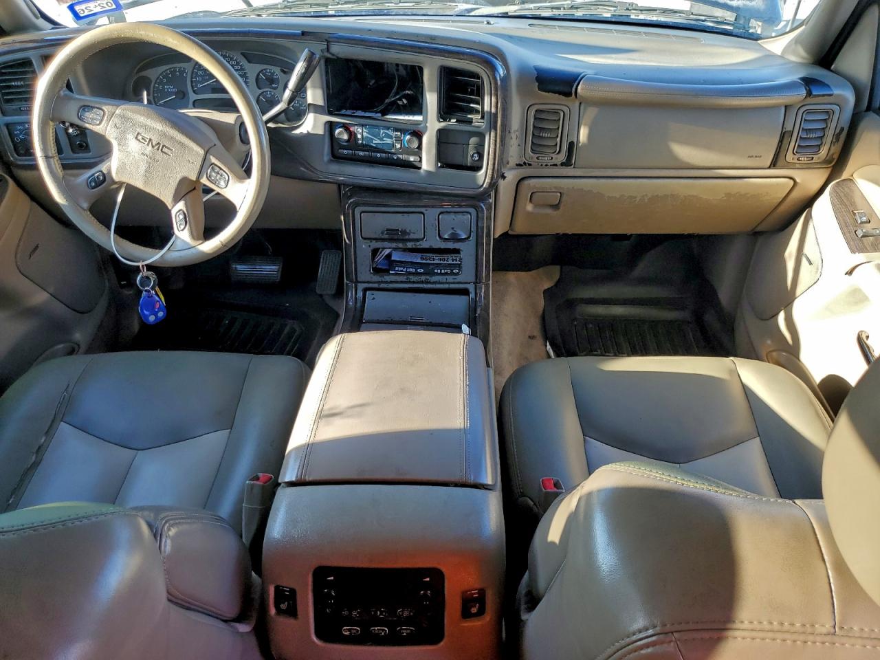 2004 GMC Yukon Xl Denali VIN: 1GKFK66U84J329261 Lot: 94162305