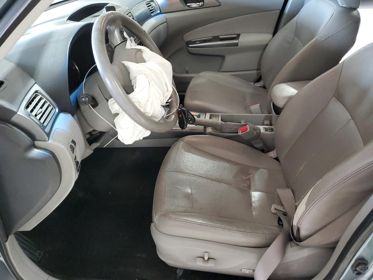 2011 Subaru Forester Limited VIN: JF2SHAEC8BH717665 Lot: 93207295