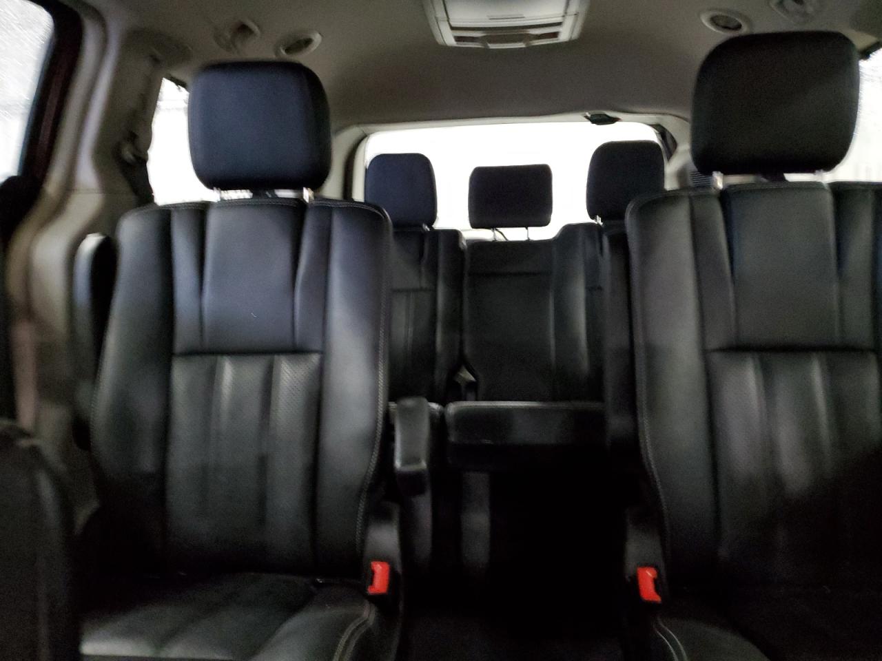 2016 Chrysler Town & Country Touring L VIN: 2C4RC1CG8GR239129 Lot: 92827605