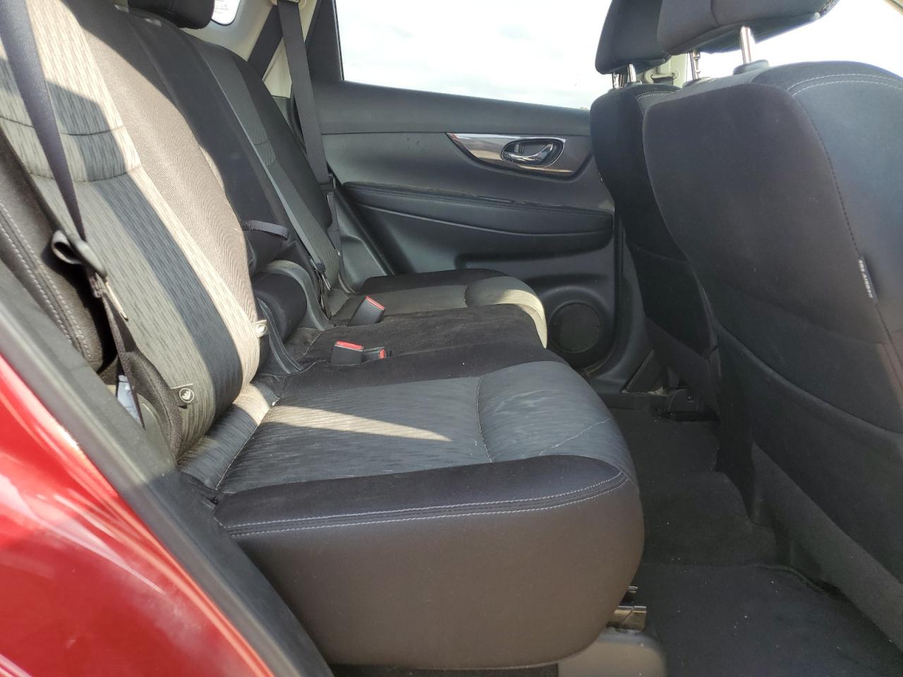 2017 Nissan Rogue S VIN: JN8AT2MT3HW406802 Lot: 93118965