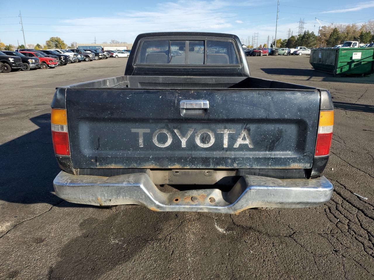 1990 Toyota Pickup 1/2 Ton Short Wheelbase Dlx VIN: JT4RN01P1L0006981 Lot: 91663535
