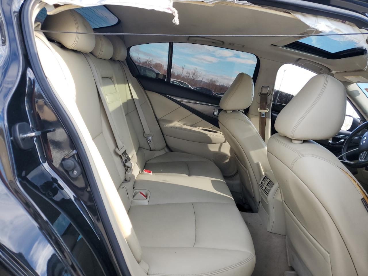 2017 Infiniti Q50 Premium VIN: JN1EV7ARXHM834037 Lot: 92634065