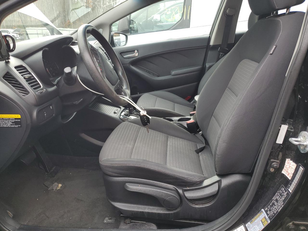 2017 Kia Forte Lx VIN: 3KPFL4A76HE125981 Lot: 90111485