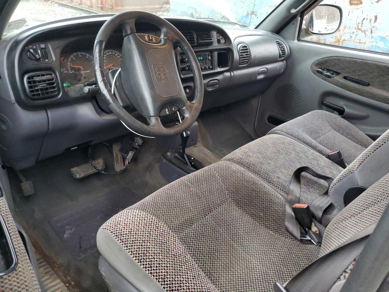 2000 Dodge Ram 1500 VIN: 3B7HF13ZXYG160461 Lot: 93741495