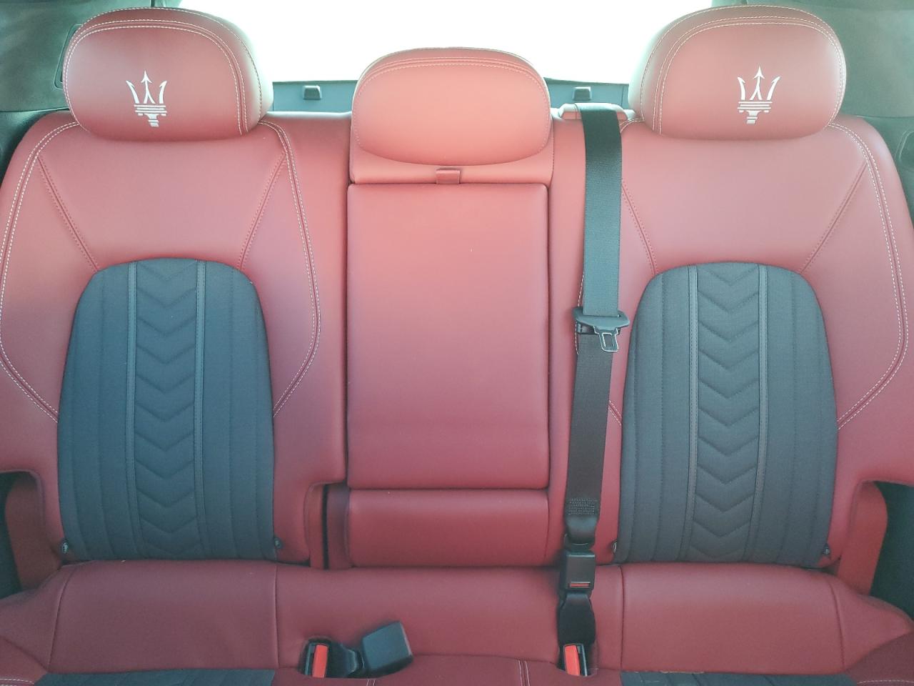 2018 Maserati Levante S Luxury VIN: ZN661YUL4JX273024 Lot: 92825585